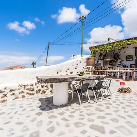 公寓 Stunning In Tiguaton With Wifi And 2 Bedrooms *