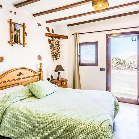 公寓 Stunning In Tiguaton With Wifi And 2 Bedrooms